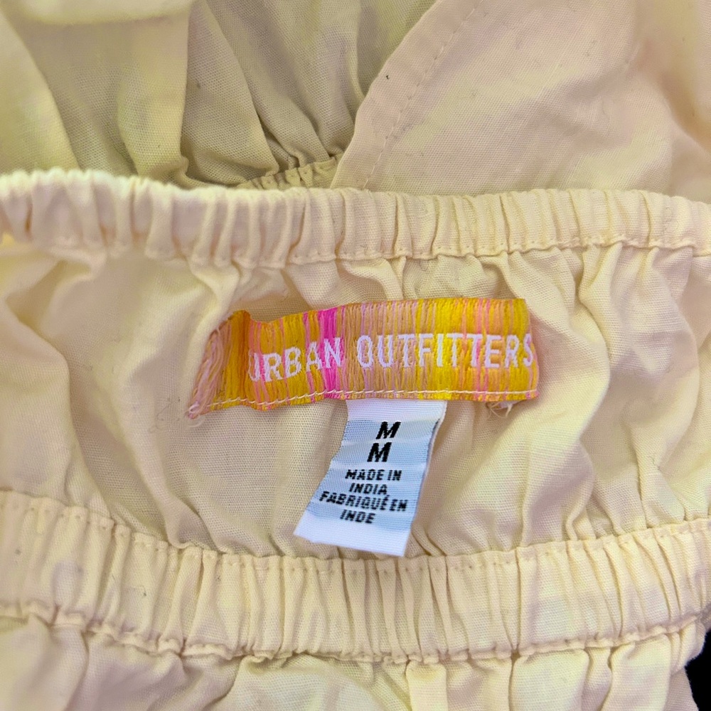 Urban outfitters Sophia soft yellow peplum top - size M - Picture 3 of 8